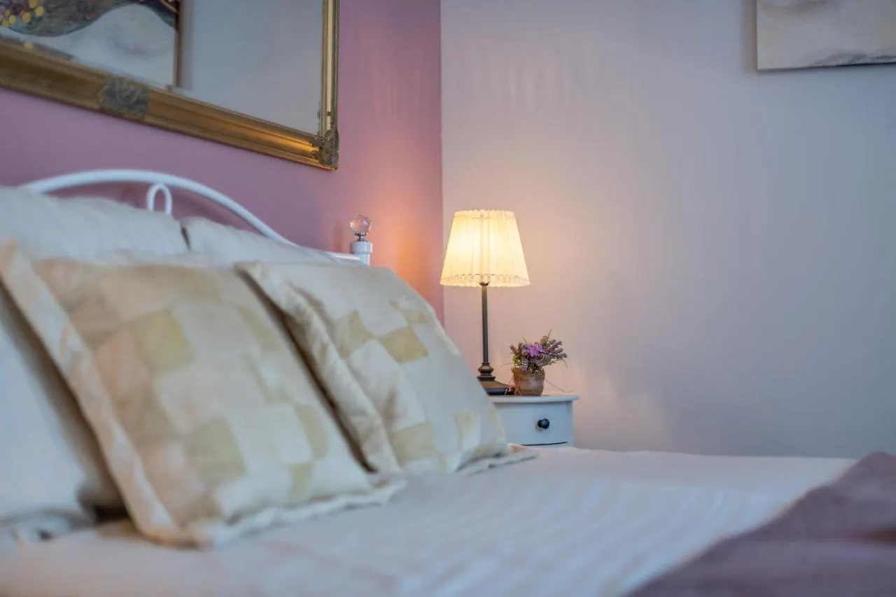 Old City Romantic Studios 4 With Free Private Parking Pula 0*,