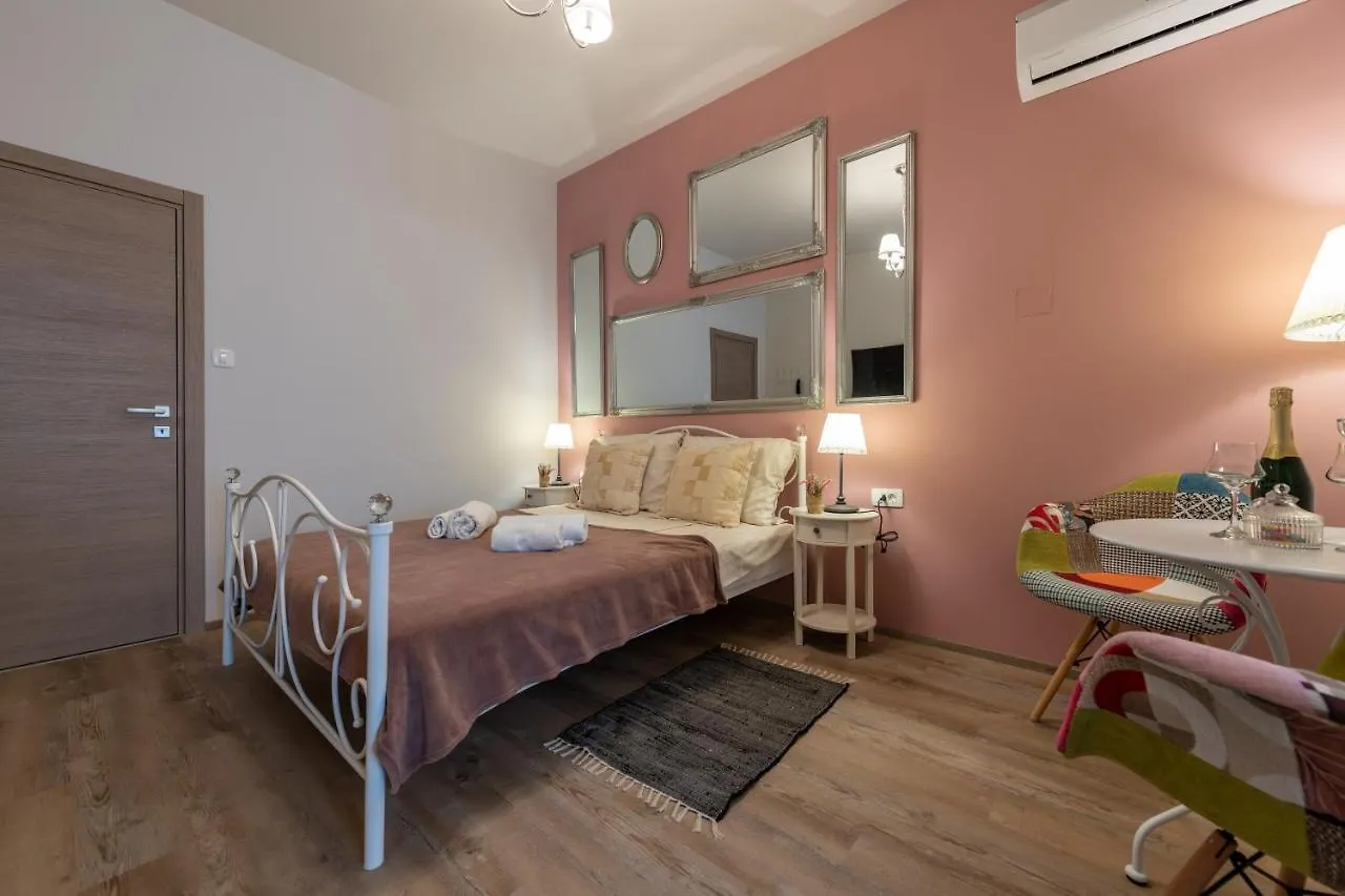 Apartment Old City Romantic Studios 4 With Free Private Parking Pula