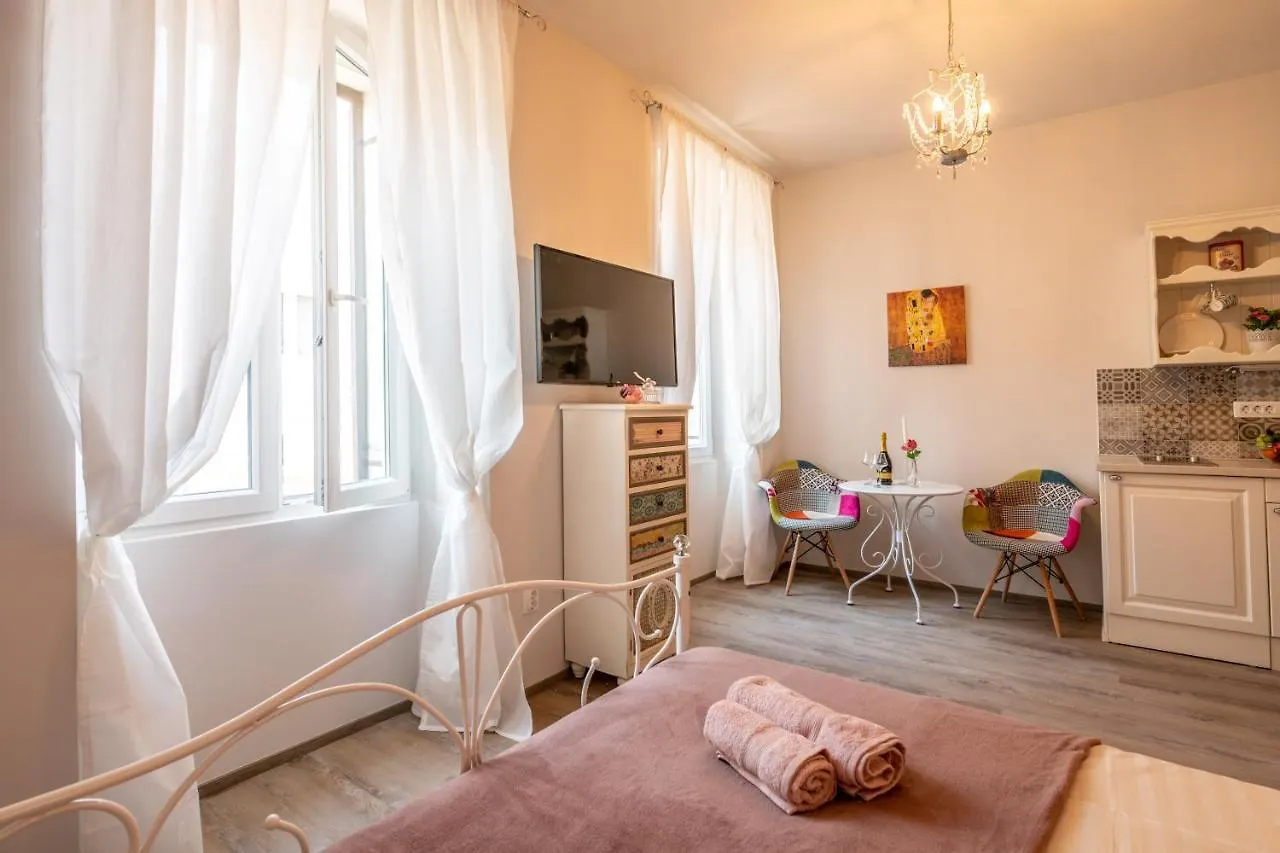 Apartment Old City Romantic Studios 4 With Free Private Parking Pula Croatia